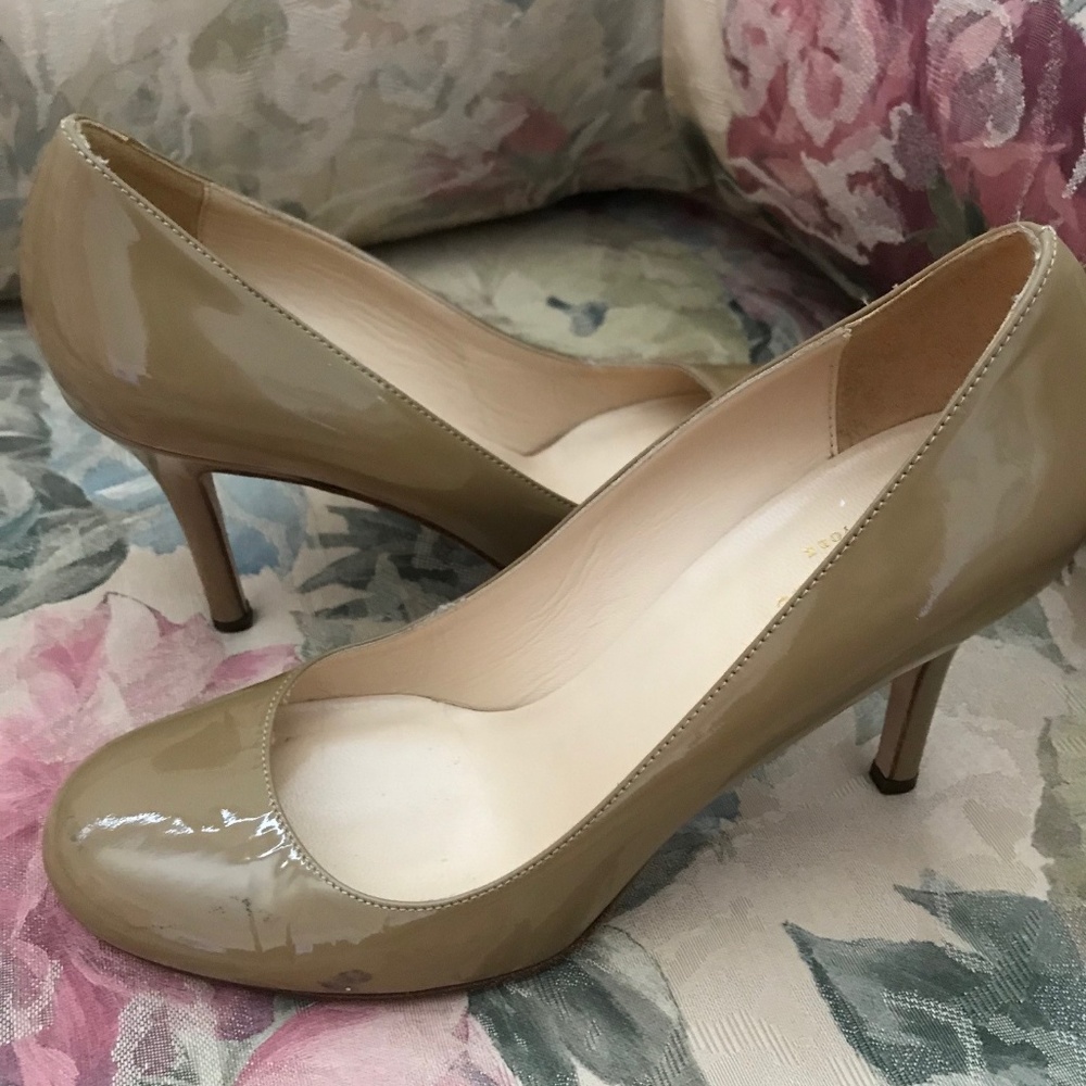 Kate Spade Karolina pumps, camel/patent leather
